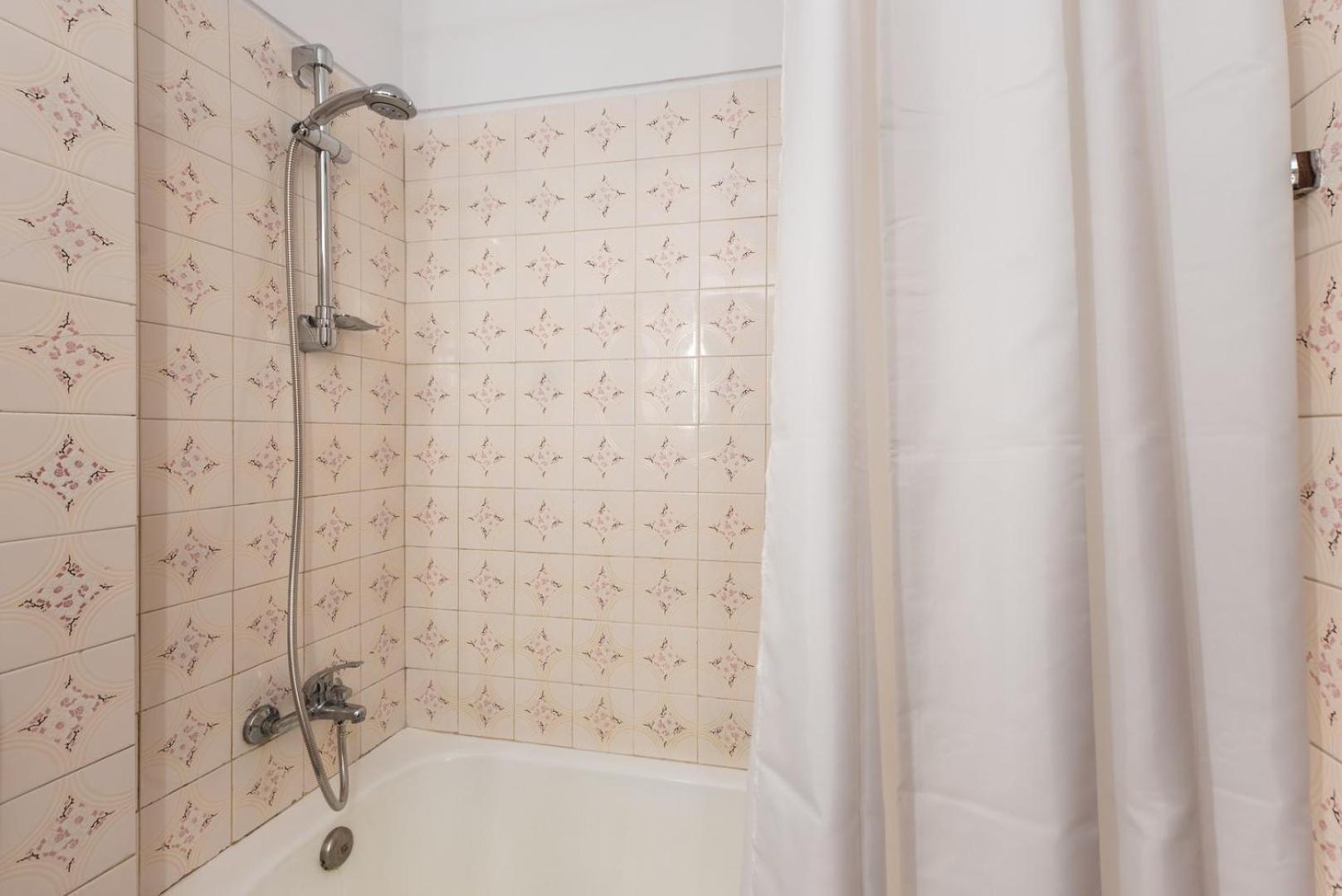 Appartamento Guestready - Eclectic Haven In The Heart Of Oporto Esterno foto