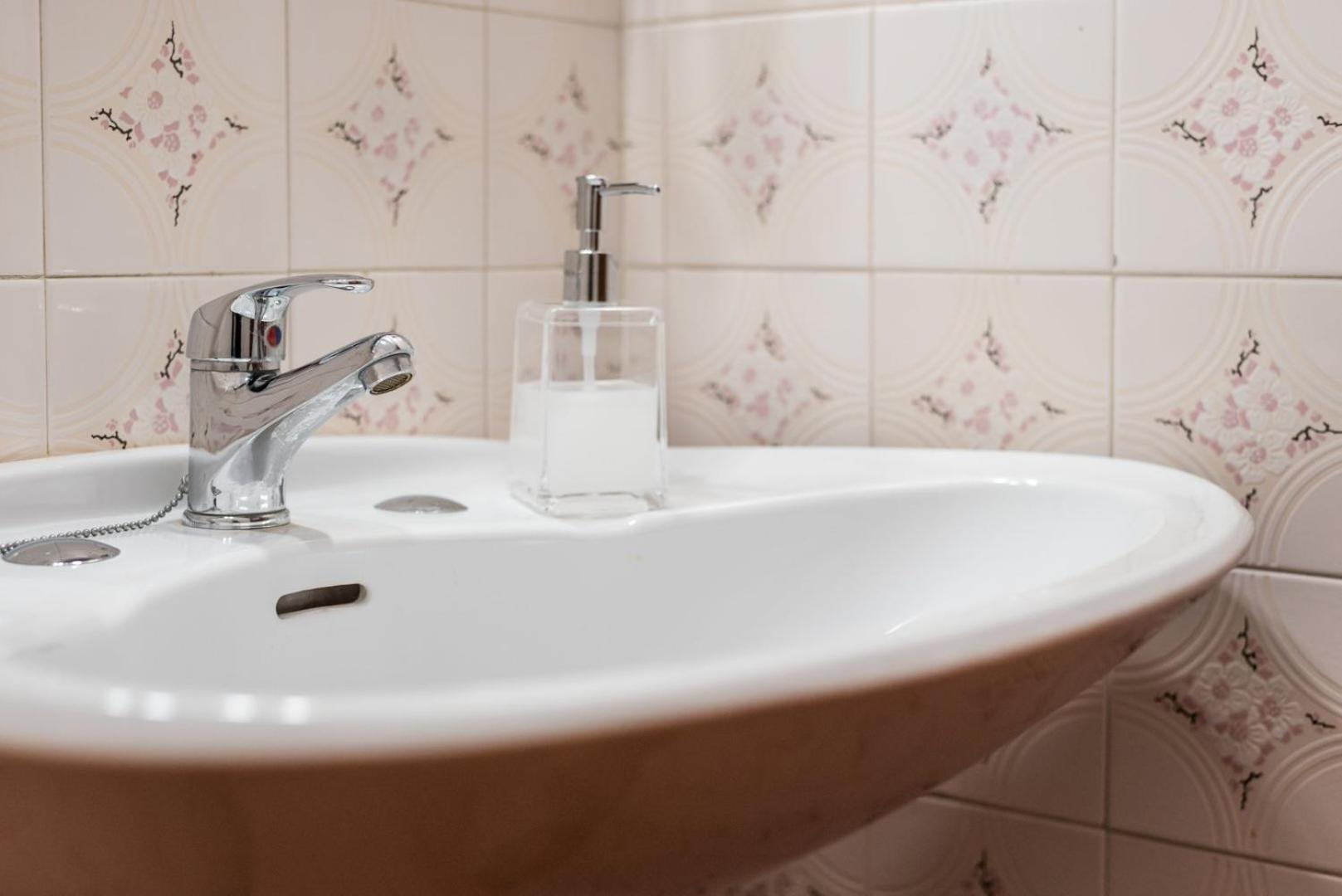 Appartamento Guestready - Eclectic Haven In The Heart Of Oporto Esterno foto